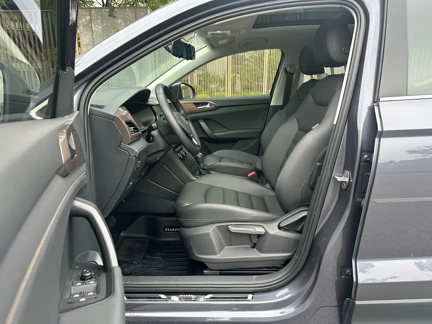 Volkswagen Tharu 2019 280TSI 2WD Luxury Edition China V фото 11