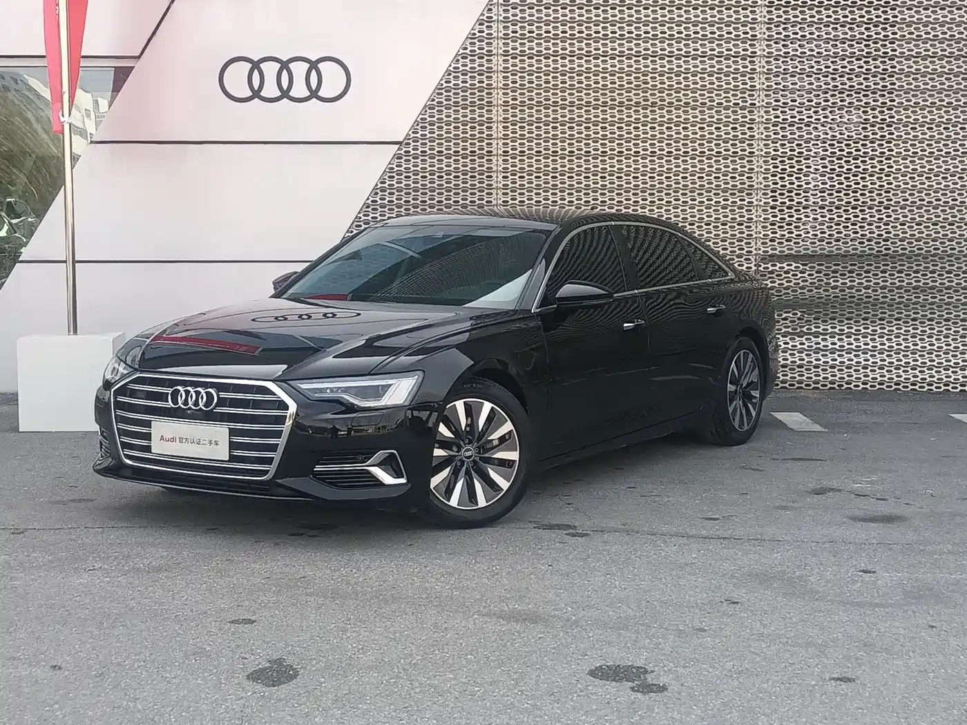 Audi A6L 2024 45 TFSI Premium Elegance фото 3