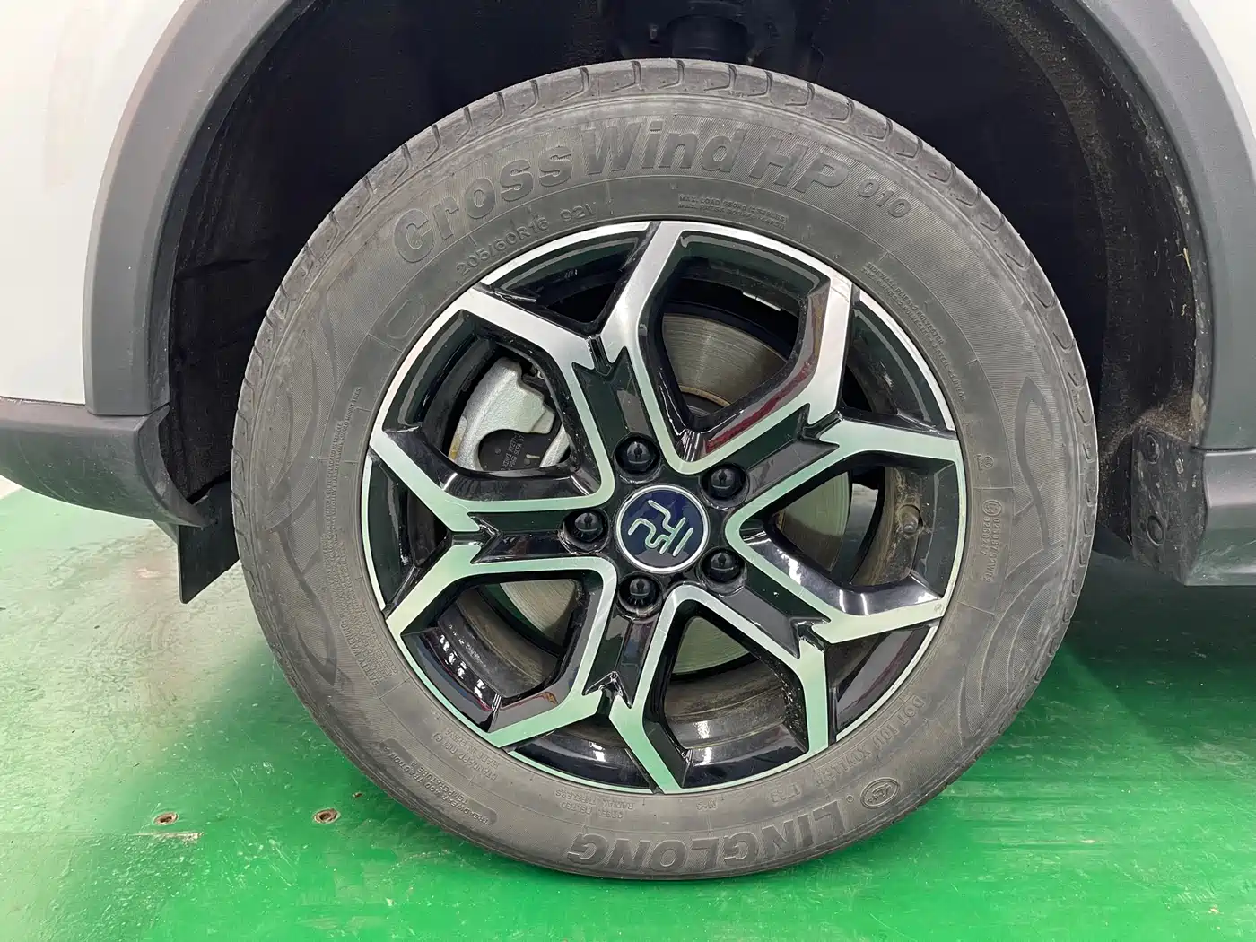 BYD Yuan Pro 2023 401KM Premium фото 29