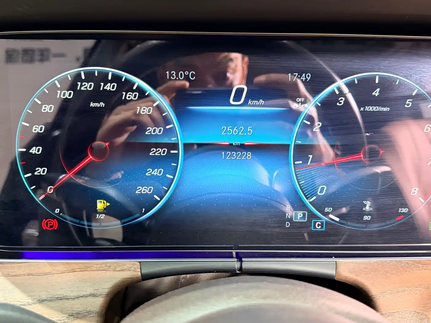 Mercedes-Benz E-Class 2021 E 300 L Luxury фото 13