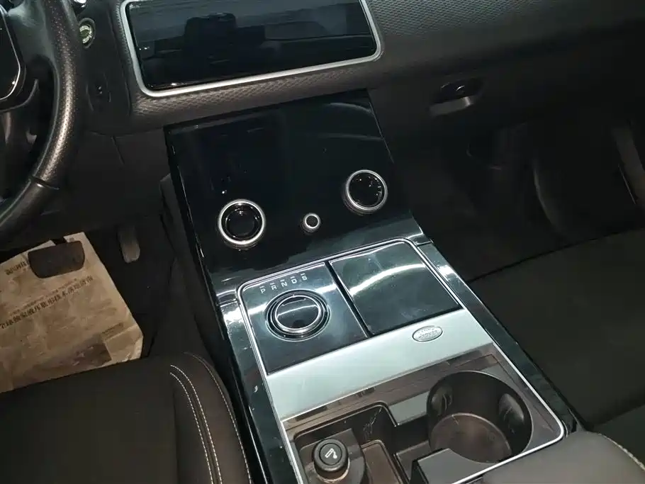 Land Rover Range Rover Velar 2020 P250 фото 16