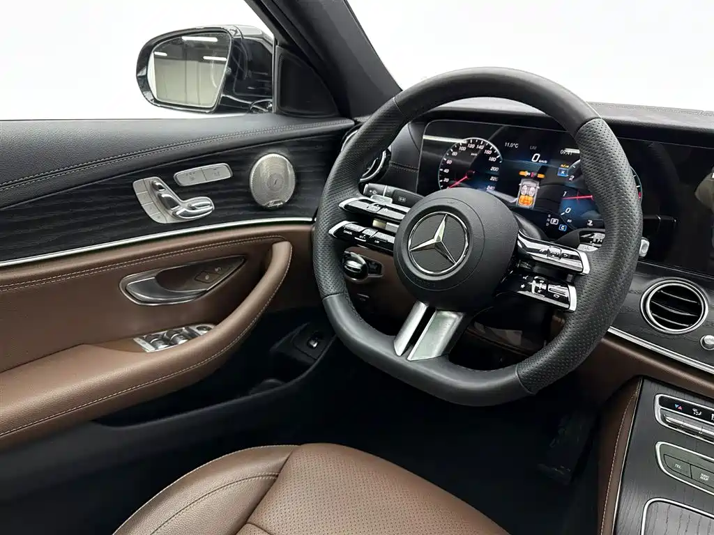 E CLASS