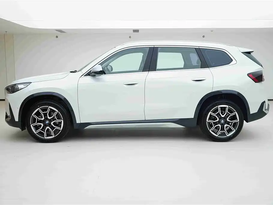 BMW X1 2023 sDrive25Li X Design Package фото 3