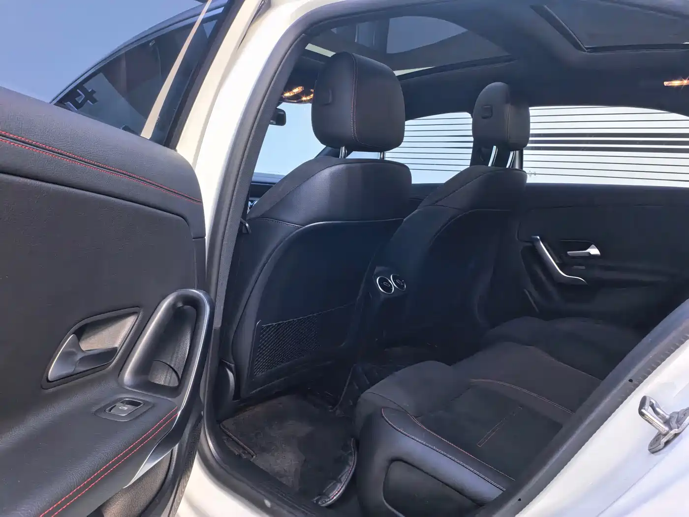 Mercedes-Benz A-Class 2023 A 200 L Fashion фото 6