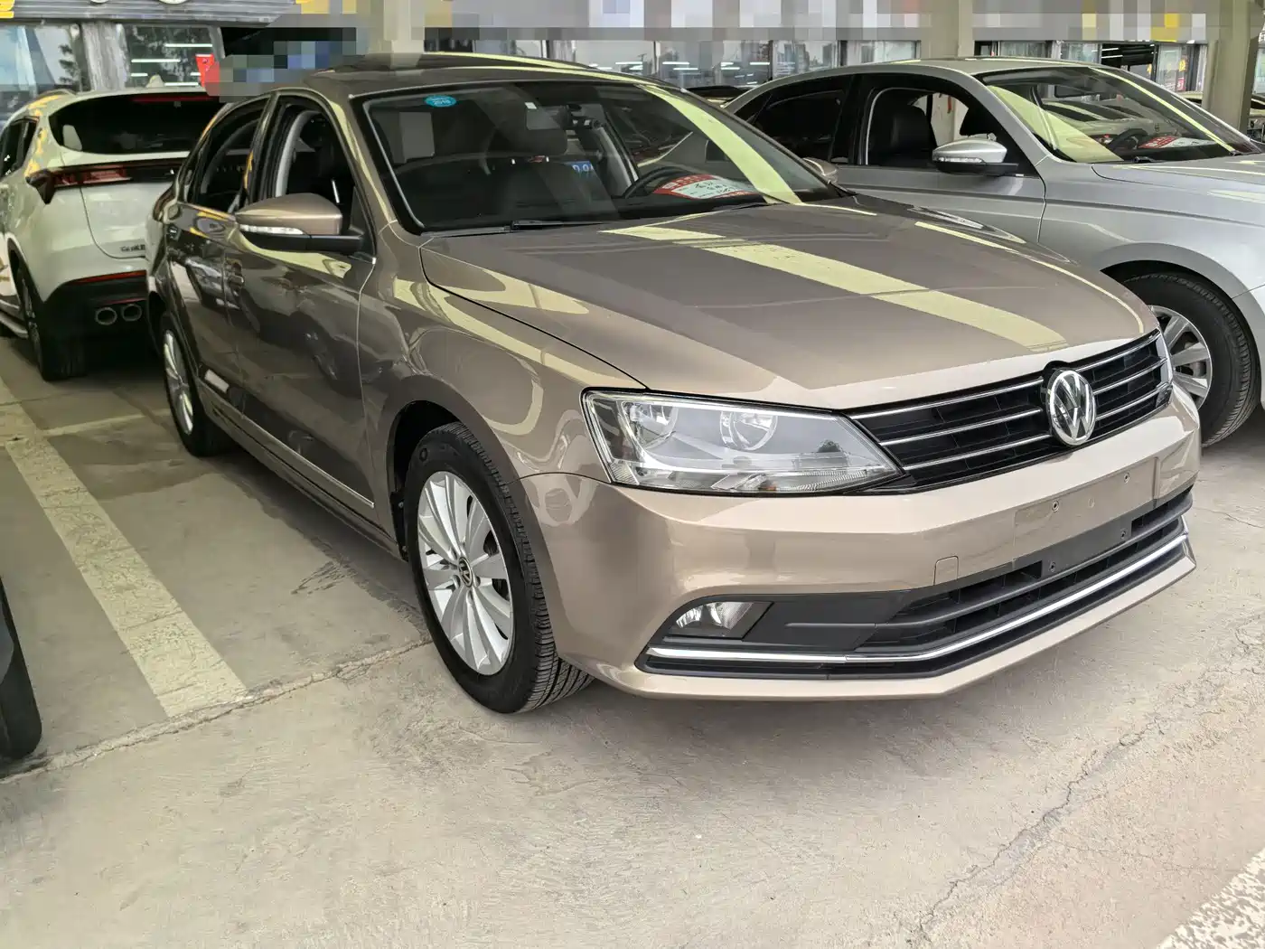 Volkswagen Sagitar 2015 230TSI Automatic Comfort фото 3