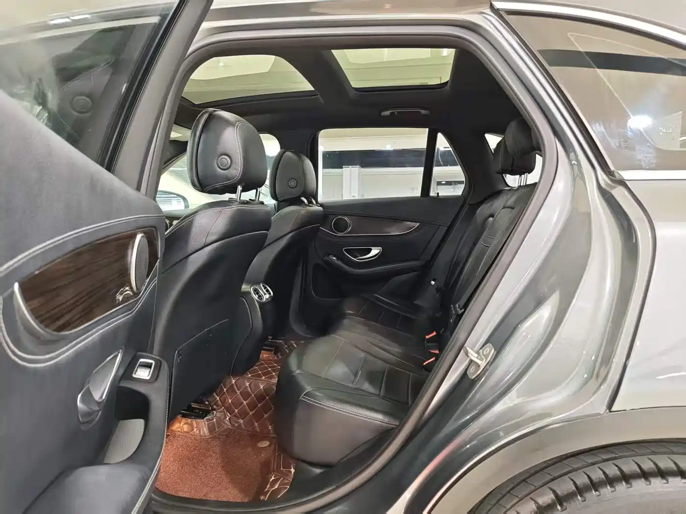 Mercedes-Benz GLC 2016 GLC 260 4MATIC Luxury фото 9