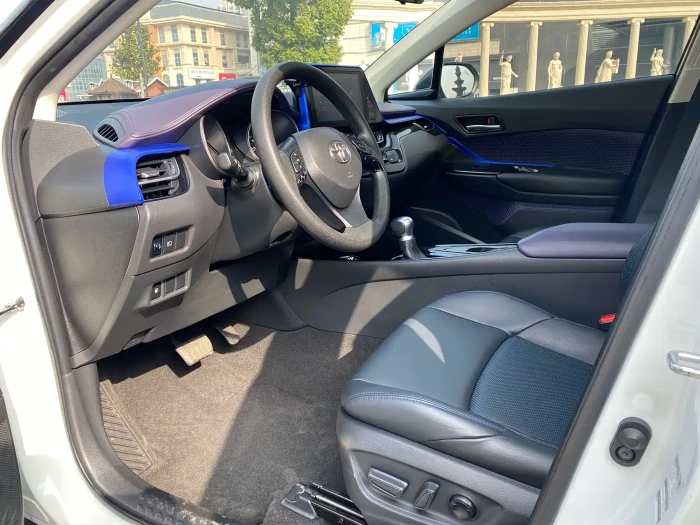 Toyota C-HR 2021 2020 Model 2.0L Leading