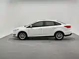 Фото 2 - Ford Focus