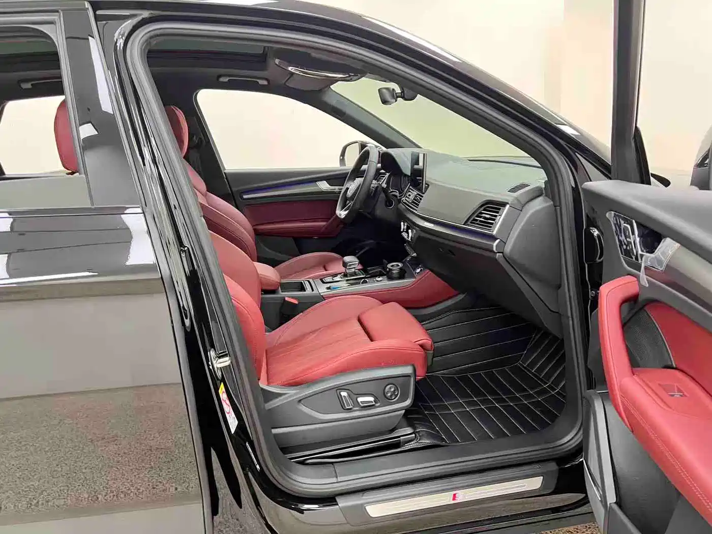 Audi Q5L 2025 45 TFSI Luxury Dynamic фото 11