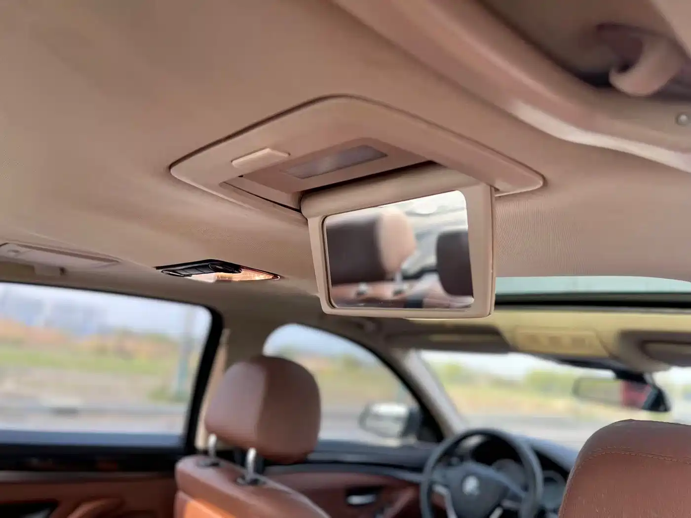 BMW 5 Series 2014 528Li Leading Edition фото 27