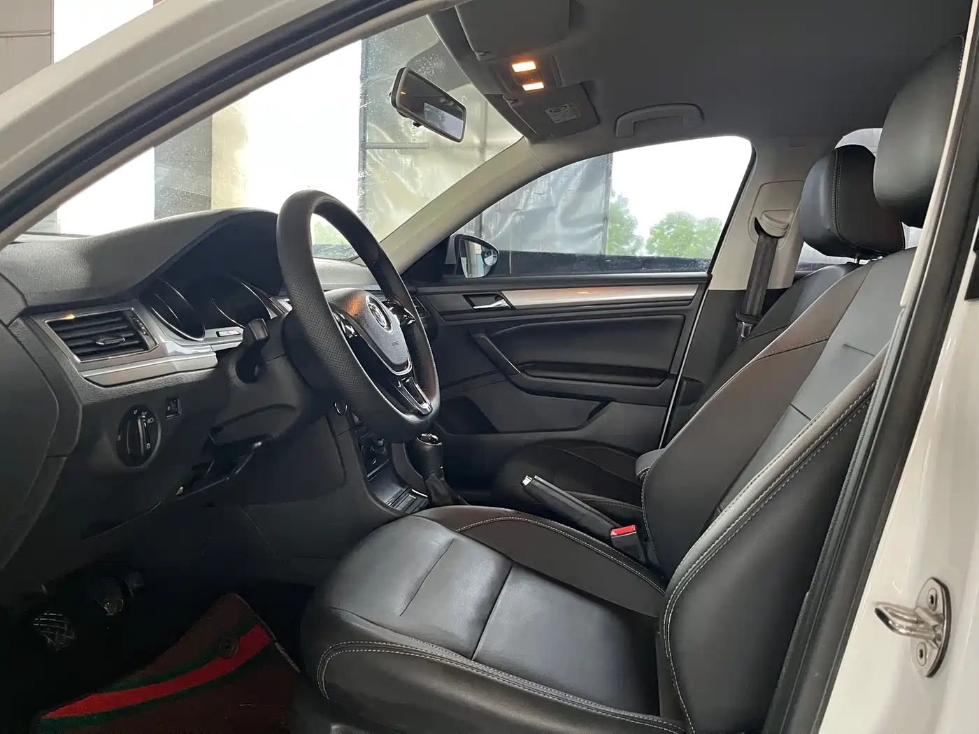 Volkswagen Bora 2018 1.5L Manual Fashion фото 8