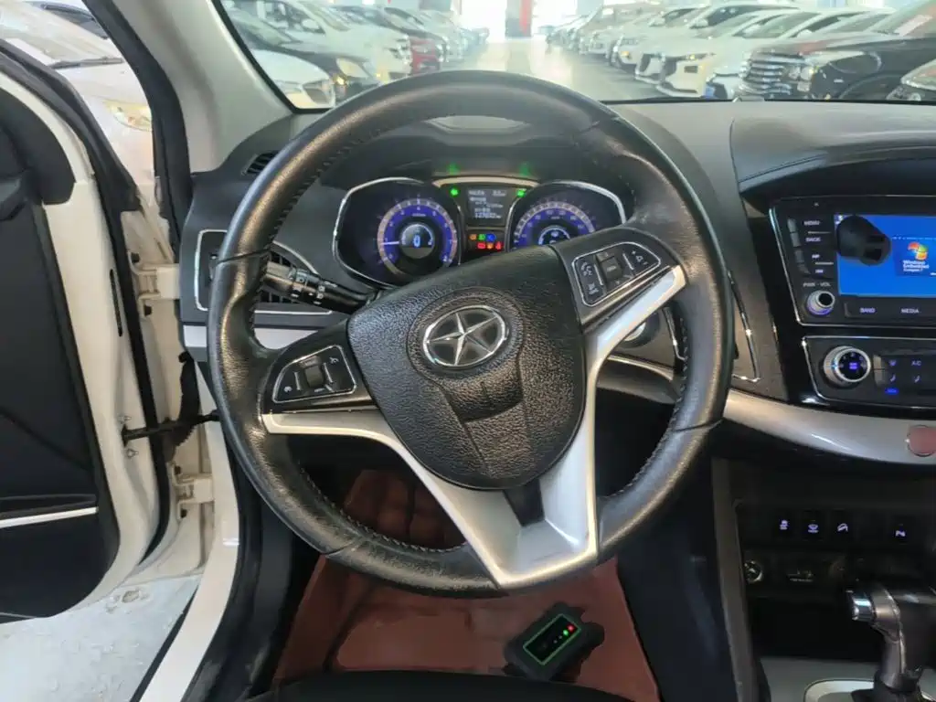 JAC Refine S5 2016 2015 1.5T Automatic Luxury
