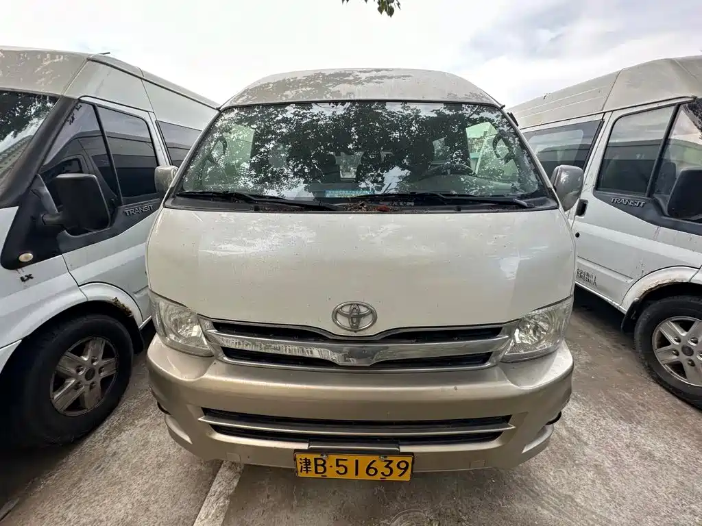 صورة 2 - Toyota HIACE