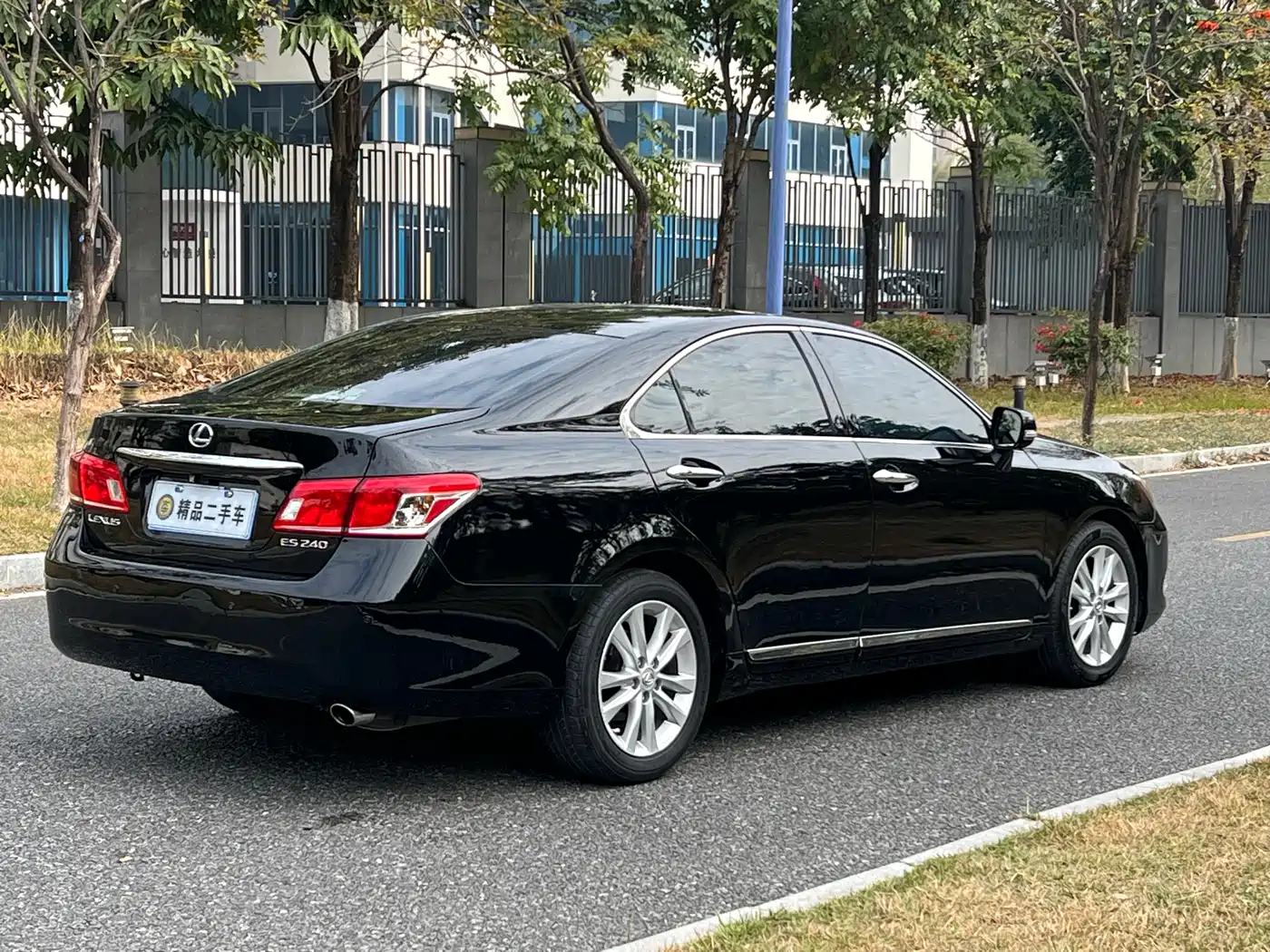 Lexus ES 2010 240 Elegance Edition фото 5