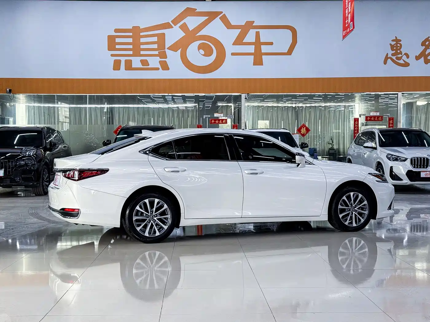 Lexus ES 2021 200 Excellence Edition фото 19