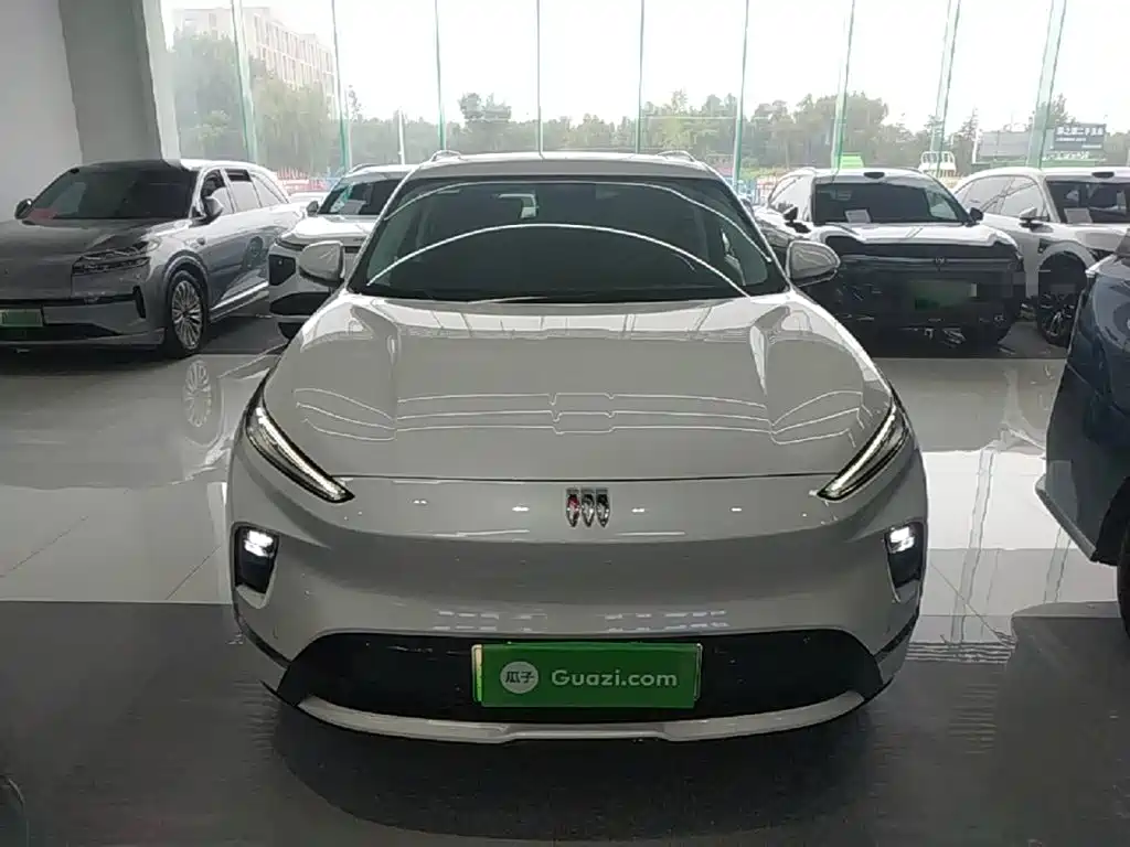 2025 Buick E5