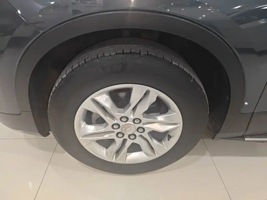 Photo 19 - Chevrolet Trailblazer