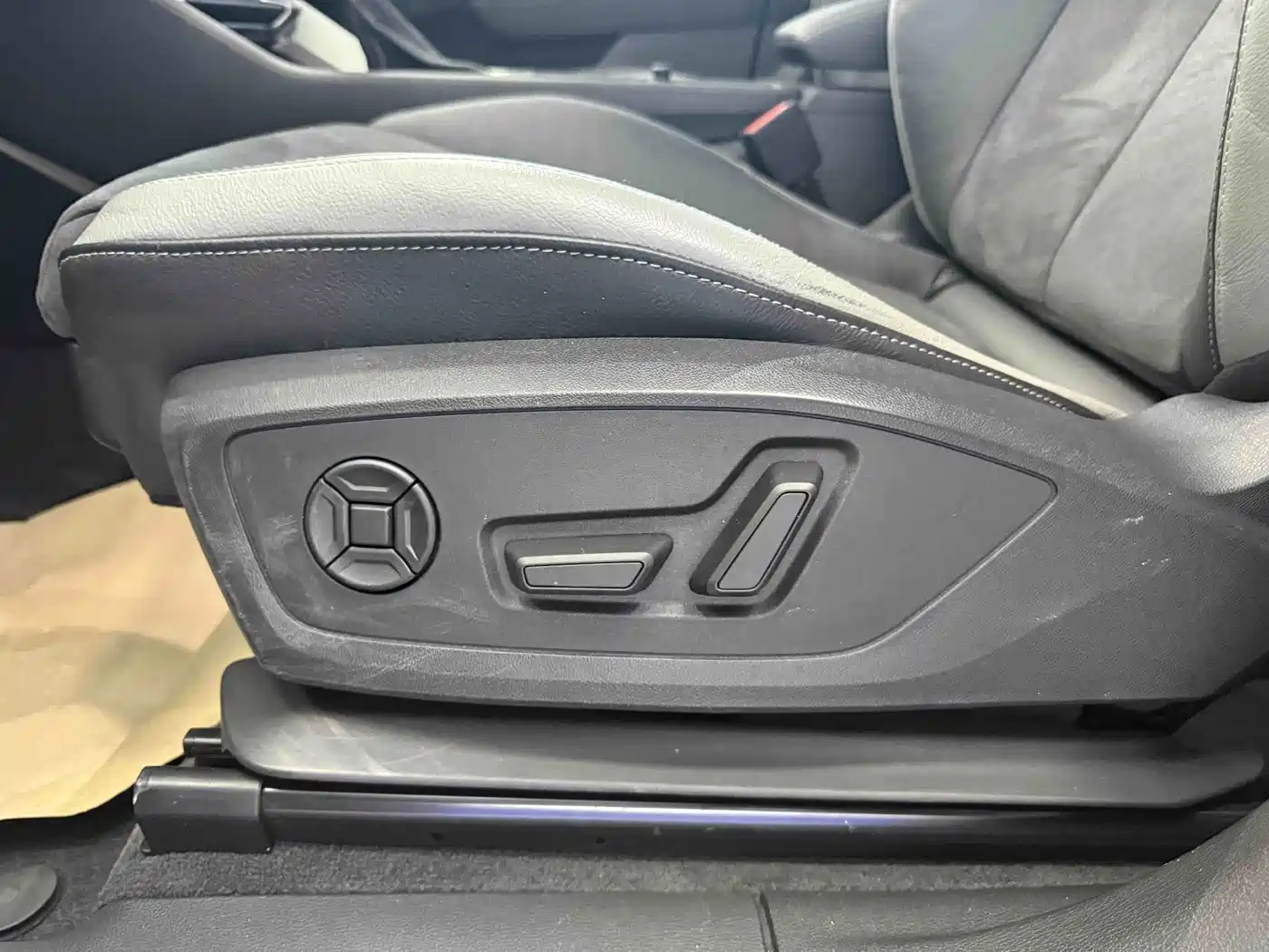 Фото 16 - Audi Q3