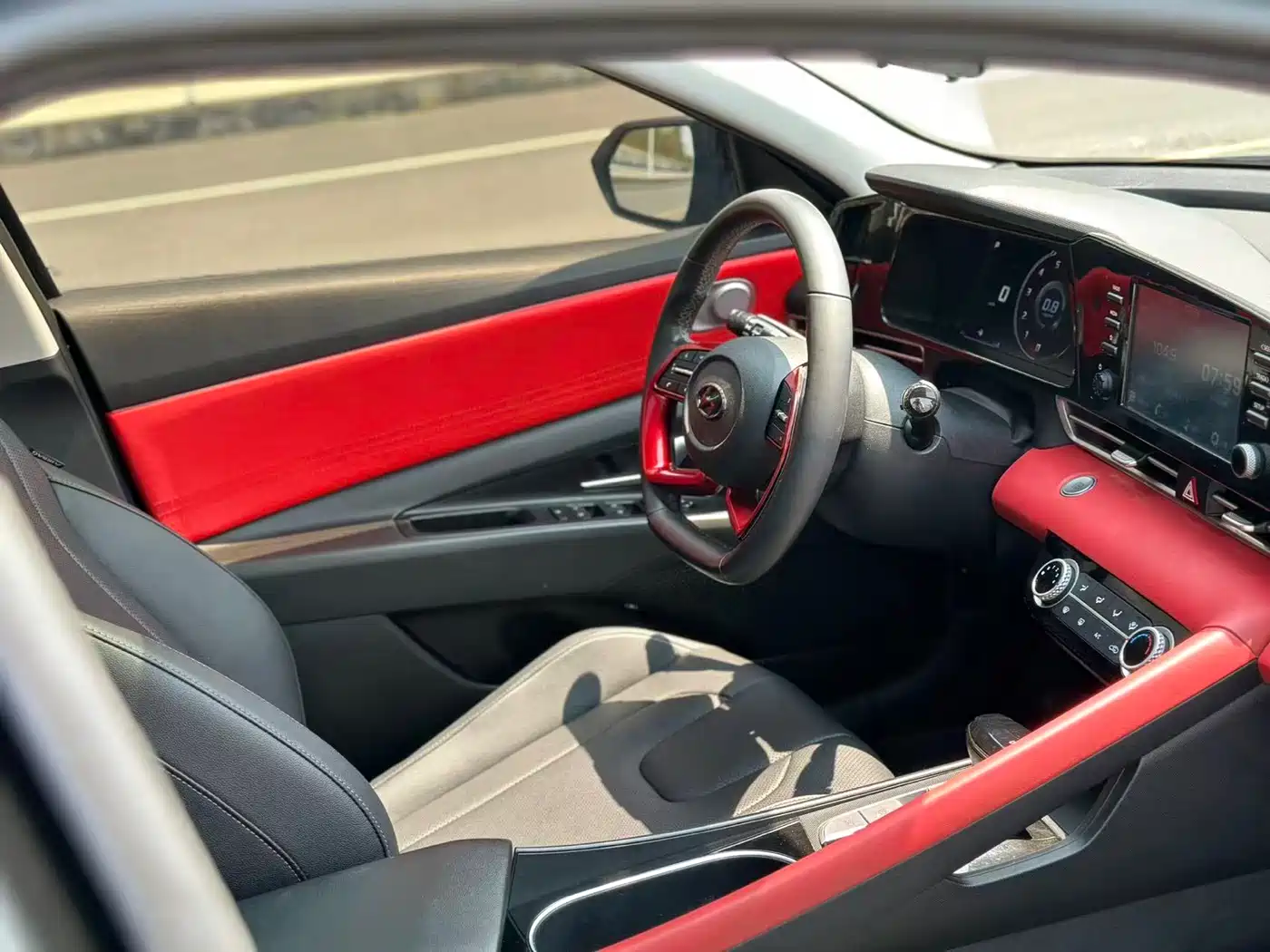 Hyundai Elantra 2021 1.5L CVT GLX Elite Edition фото 10
