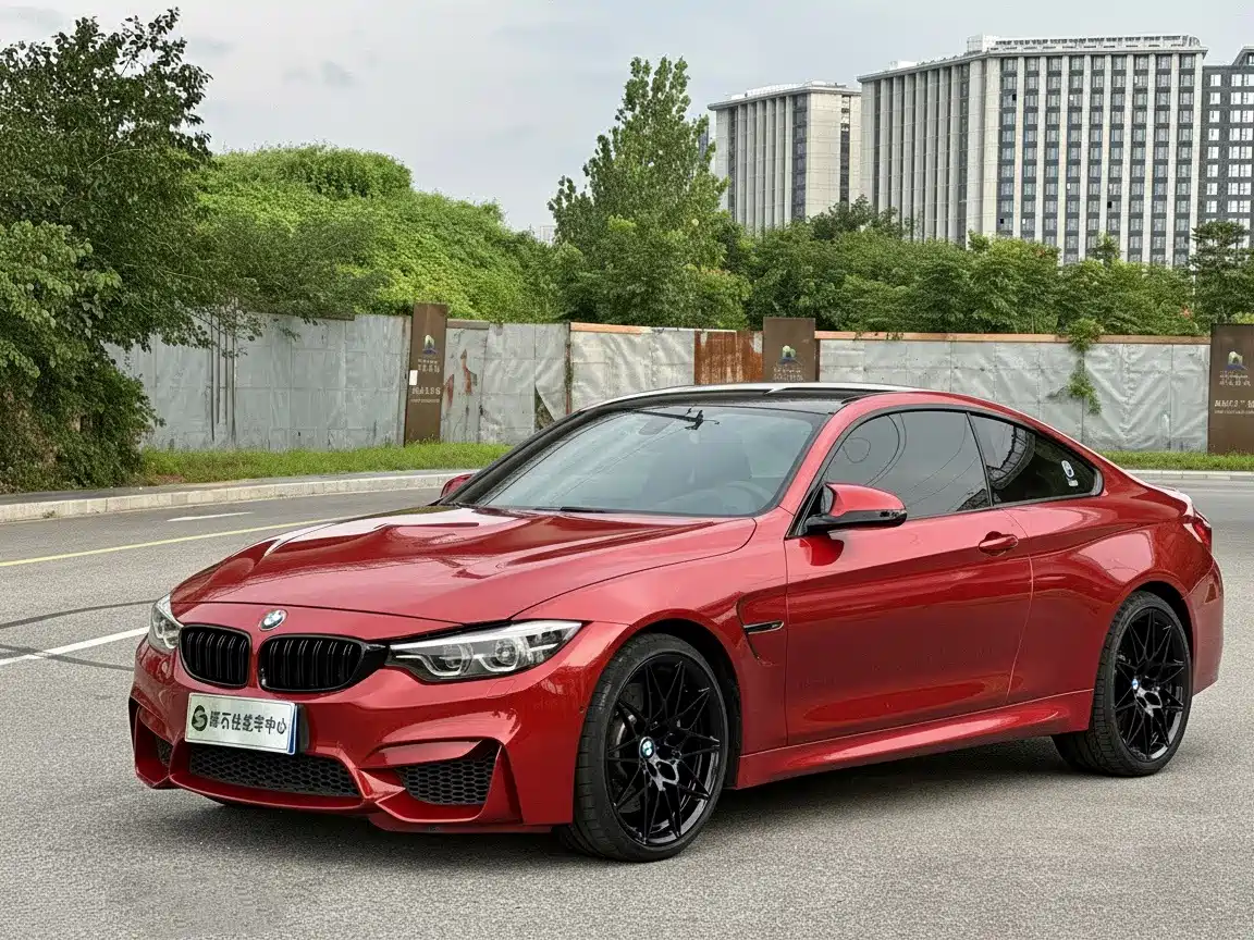 Photo 1 - BMW M4