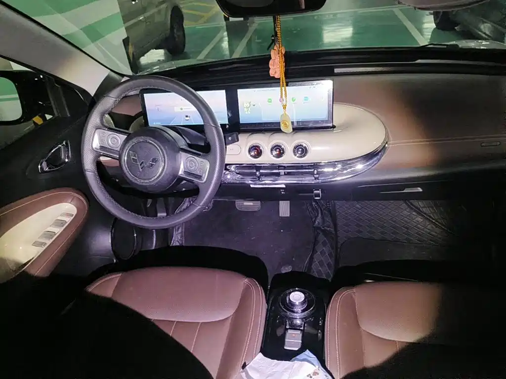 Wuling Motors Wuling Bingo 2023 2023 333km Smart Connectivity Edition