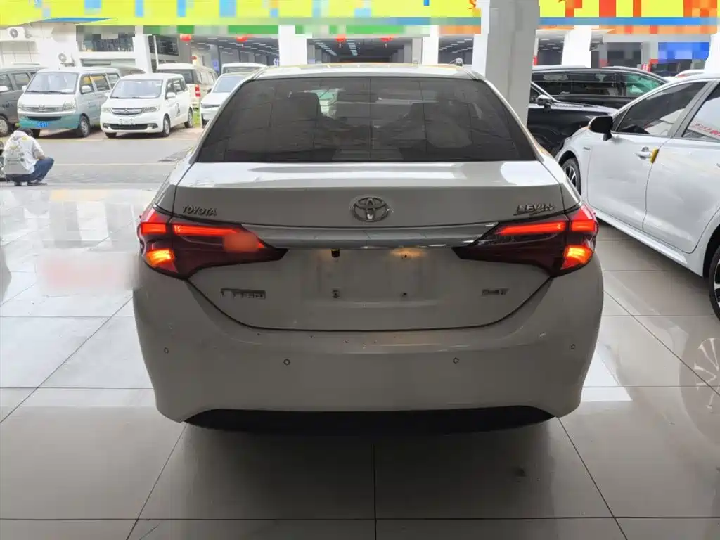Toyota Levin 2018 185T CVT Premium Edition China V фото 6