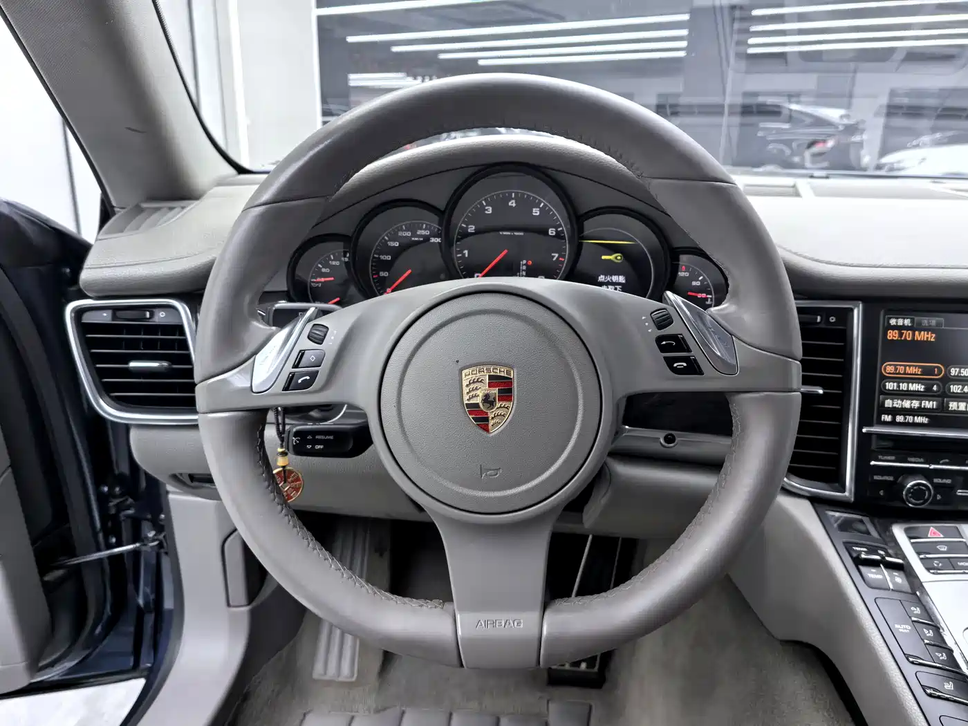 Porsche Panamera 2013 Panamera 4 Platinum Edition 3.6L фото 11