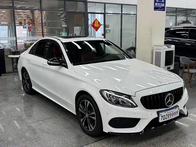Mercedes-Benz C-Class 2017 C 200 Sport — фото 4
