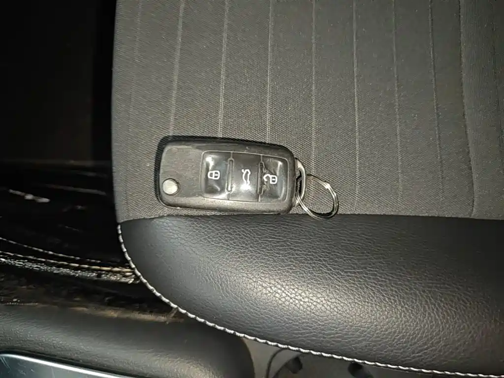Volkswagen Tiguan 2016 Model 300TSI Automatic 2WD Trend Edition фото 9