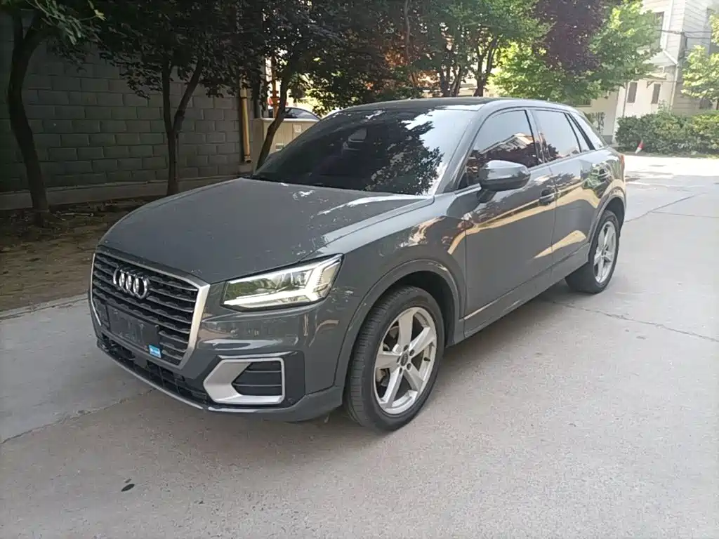 Audi Q2L 2020 35 TFSI Fashion Elegance Model