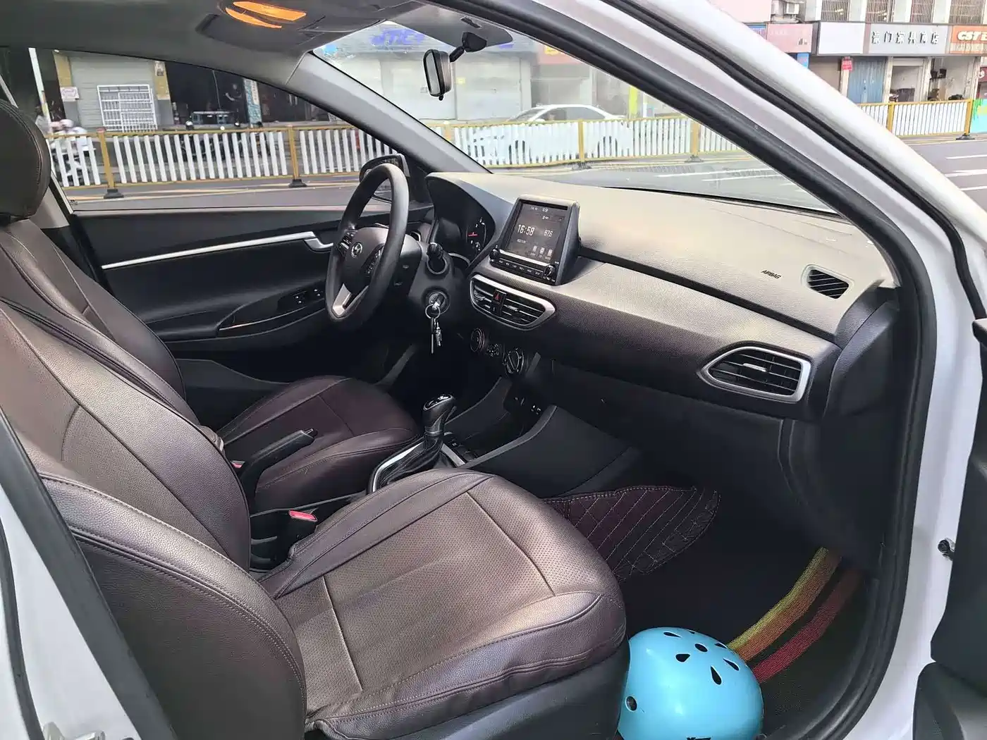 Hyundai Elantra 2018 1.6L Auto Joy GL (China V) фото 5