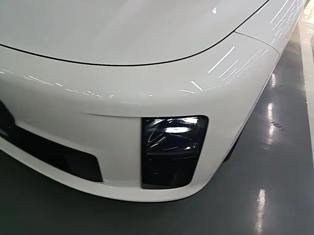 Li Auto i6 2026 2025 2WD Base Model