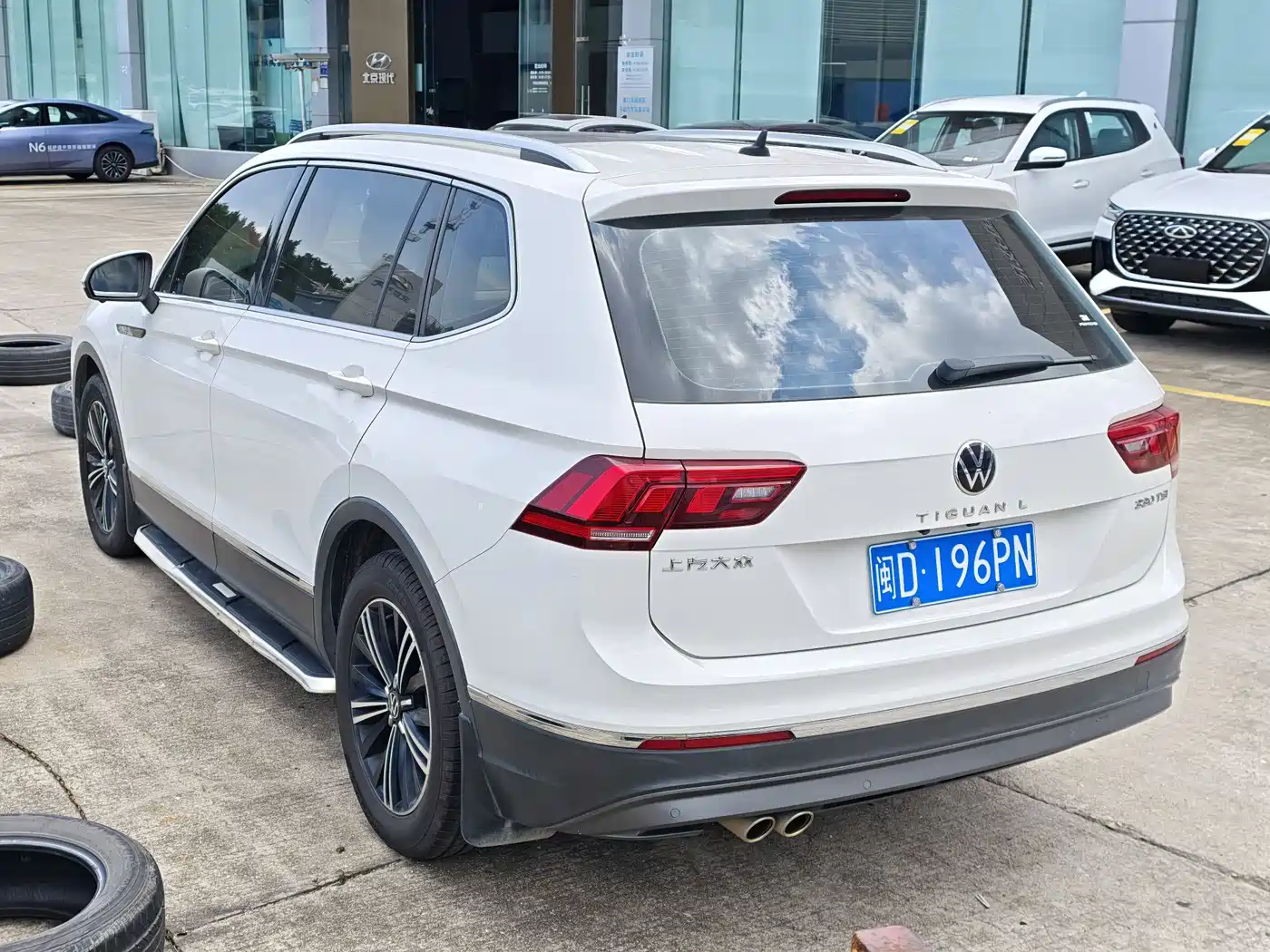 VOLKSWAGEN TIGUAN L