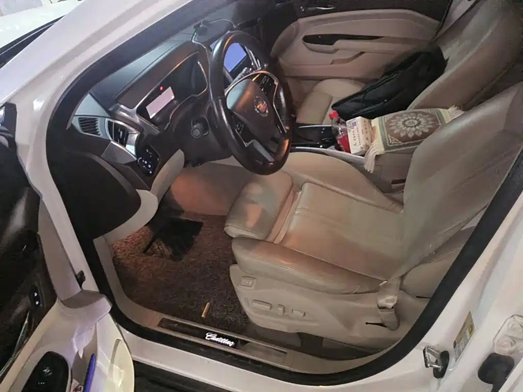 Cadillac SRX 2013 2013 3.0L Leading