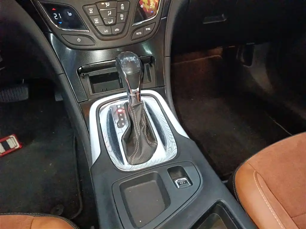 Buick Regal 2015 1.6T Elite Tech Edition фото 14