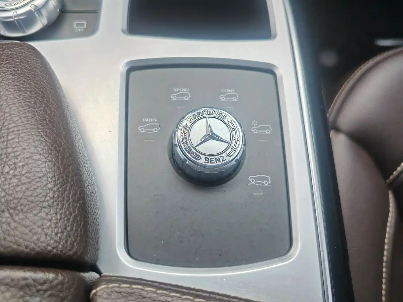 Mercedes-Benz GLE 2015 GLE 320 4MATIC фото 16