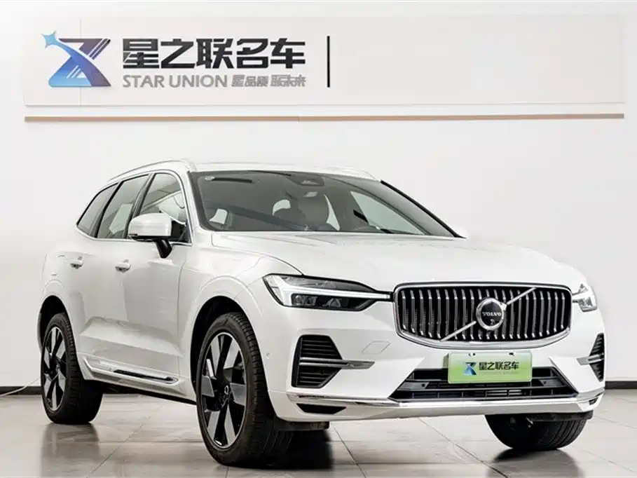 VOLVO XC60 PLUG IN HYBRID