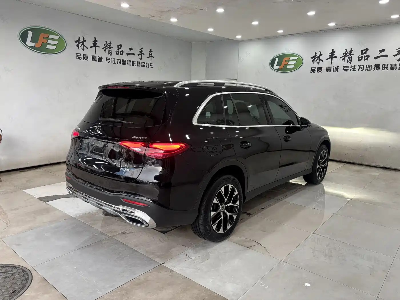 Mercedes-Benz GLC 2026 GLC 260 L 4MATIC Classic Edition фото 8