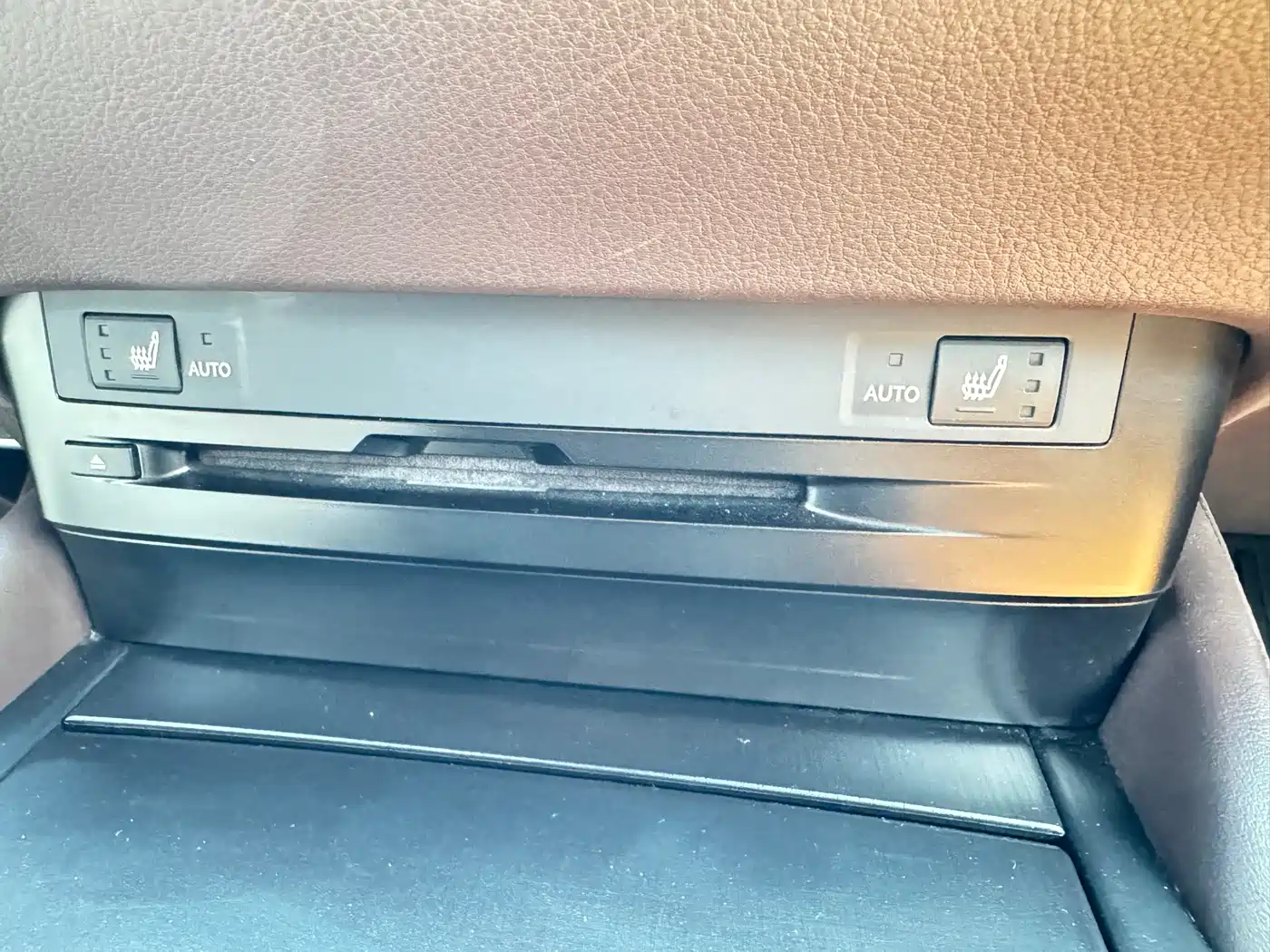 Lexus ES 2020 Model 300h Excellence Edition China V фото 31
