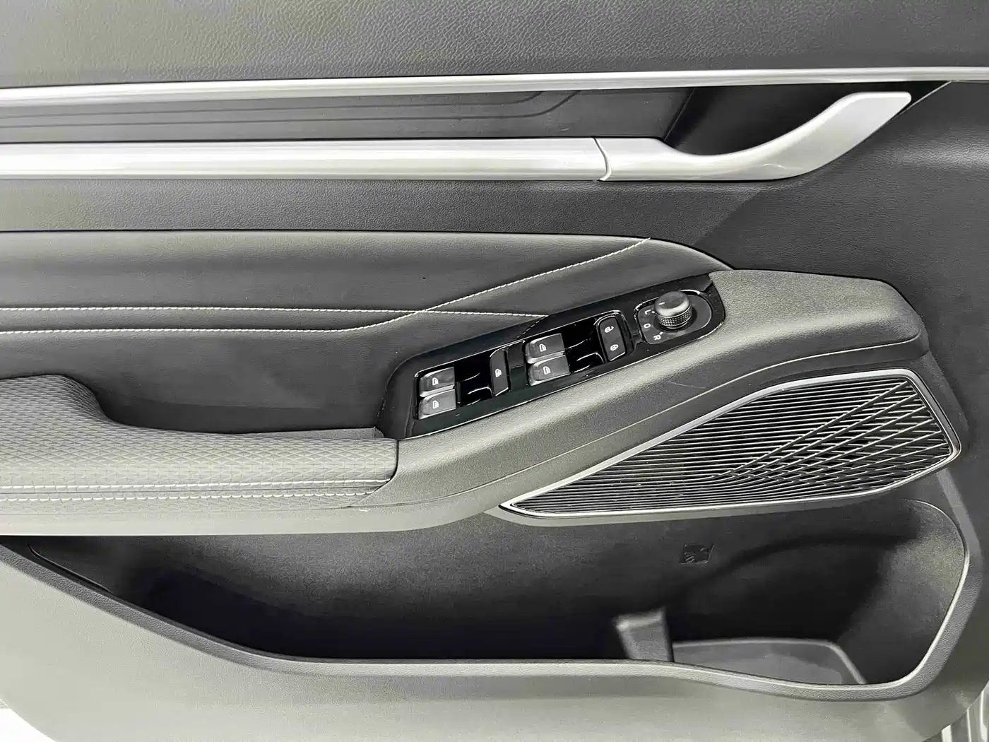 GEELY AUTOMOBILE EMGRAND