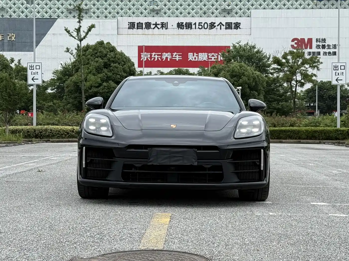 PORSCHE PANAMERA