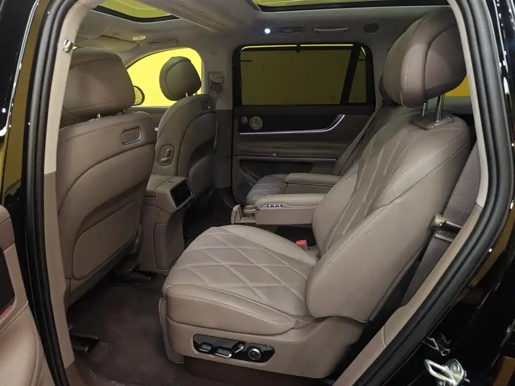 AITO Wenjie AITO M9 2025 Extended Range Ultra 52kWh 6-Seater фото 17