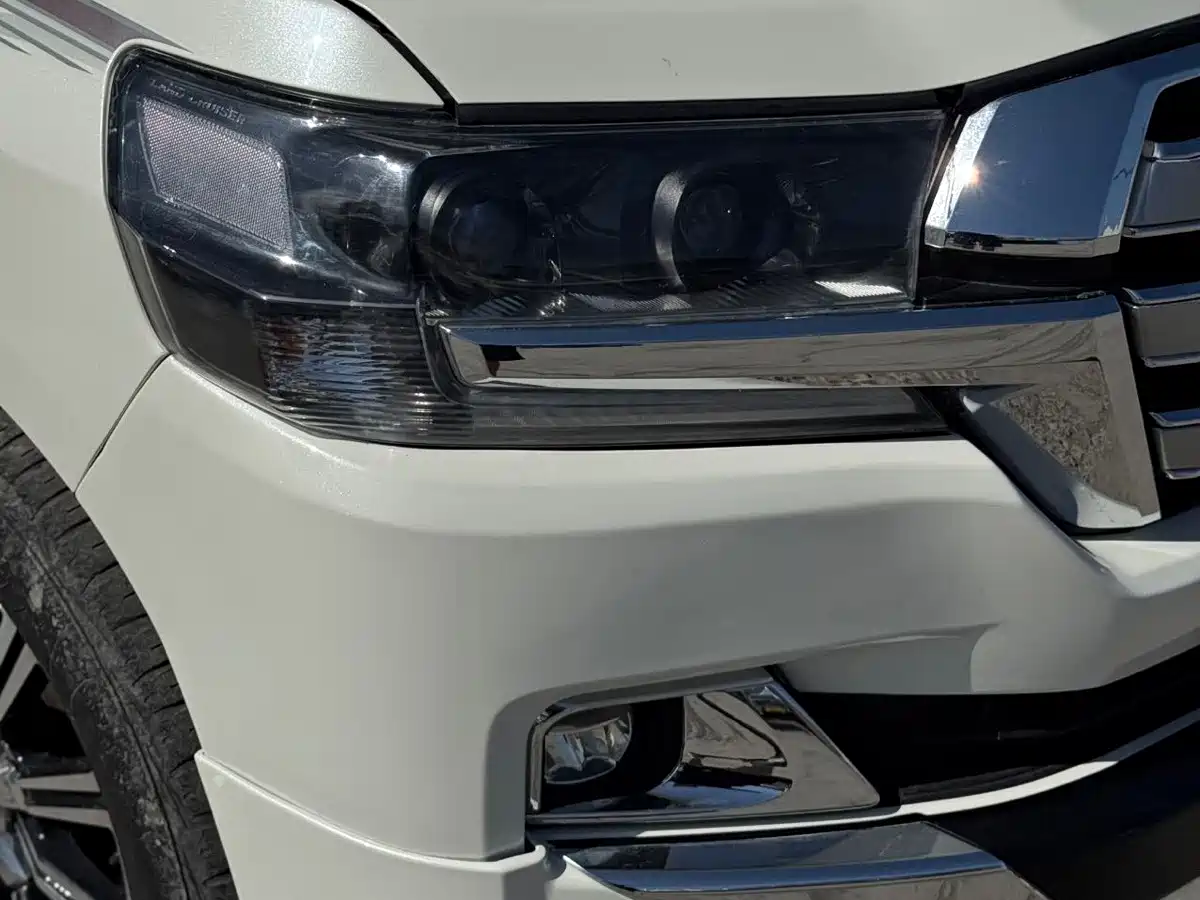 Toyota Land Cruiser (Import) 2014 2015 4.0L V6 Middle East Limited Edition