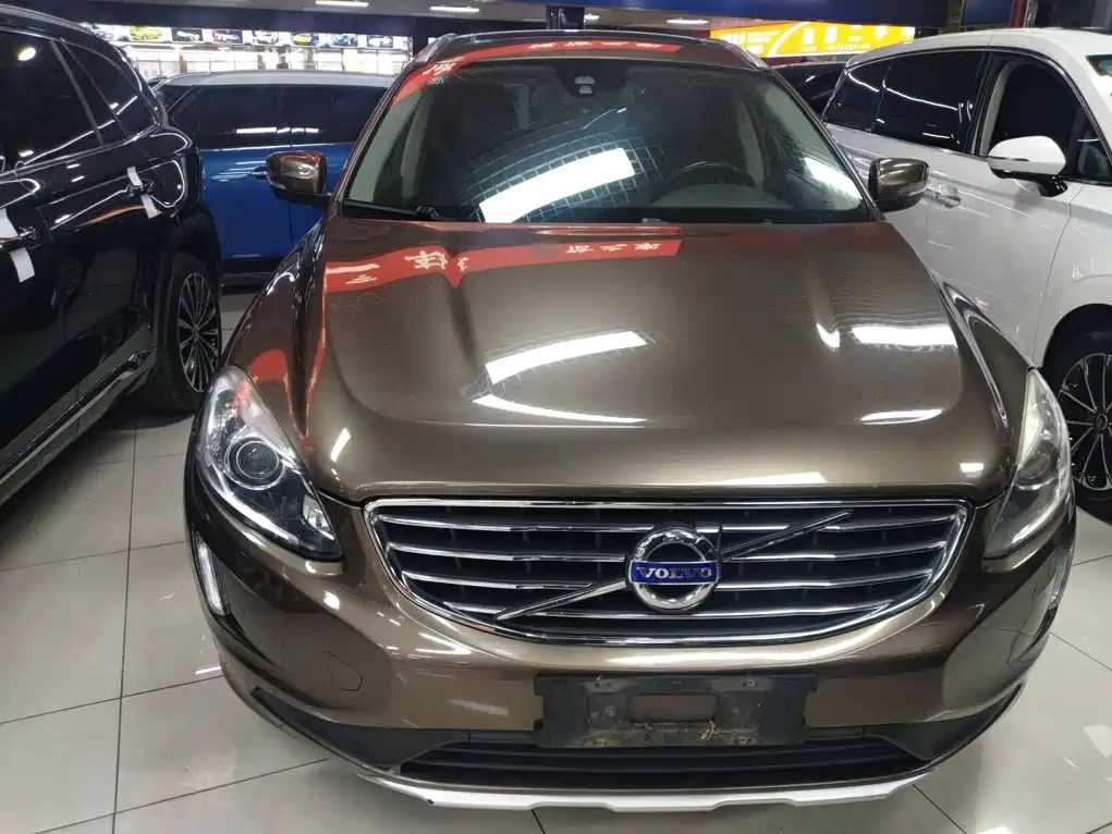 Фото 3 - Volvo XC60