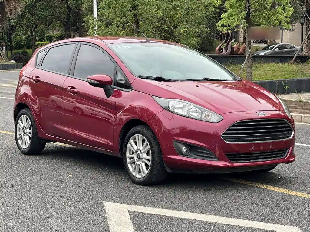 Ford Fiesta 2015 2013 Hatchback 1.5L Automatic Fashion