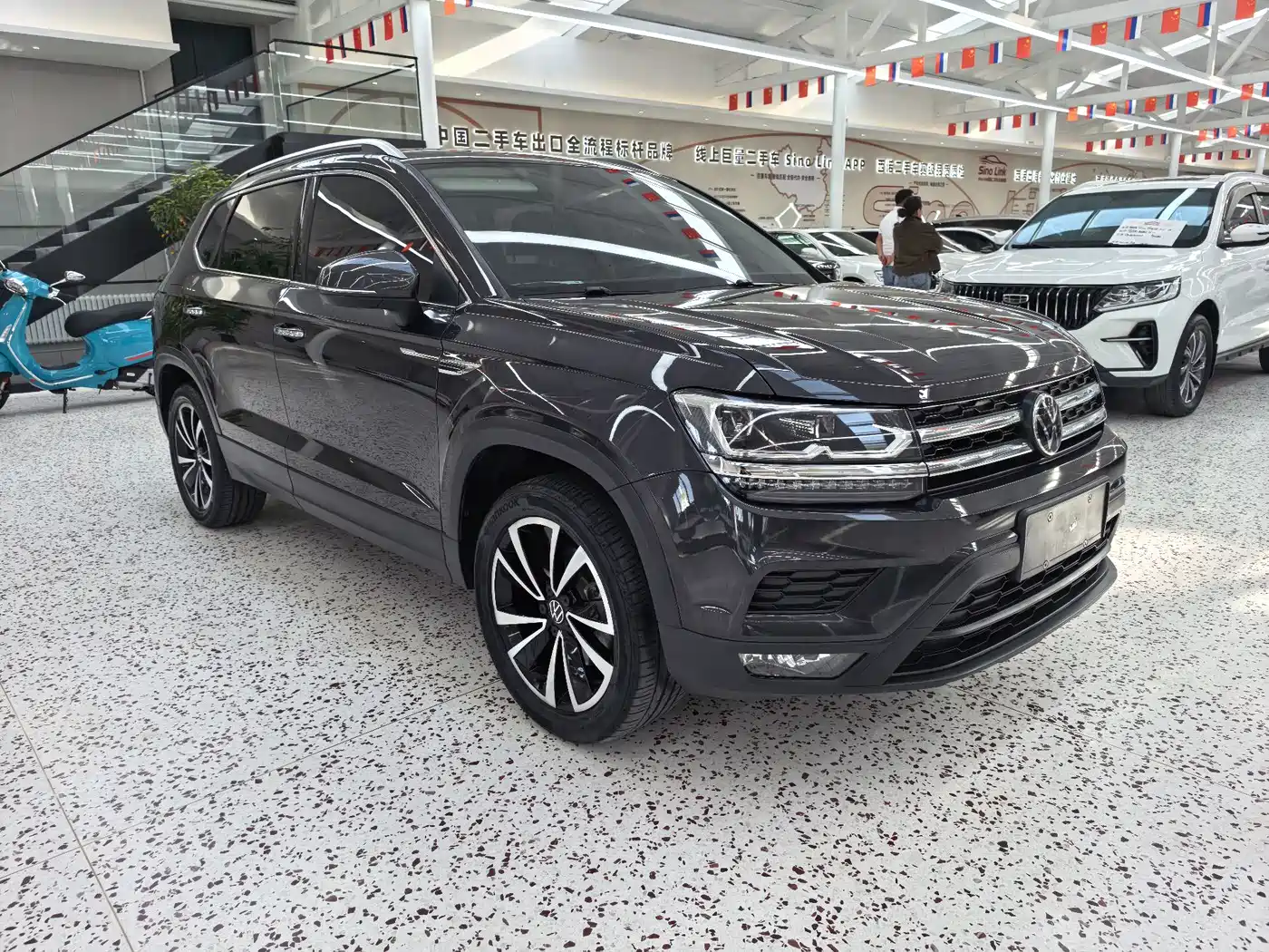 Volkswagen Tharu 2021 280TSI 2WD Luxury Plus фото 3