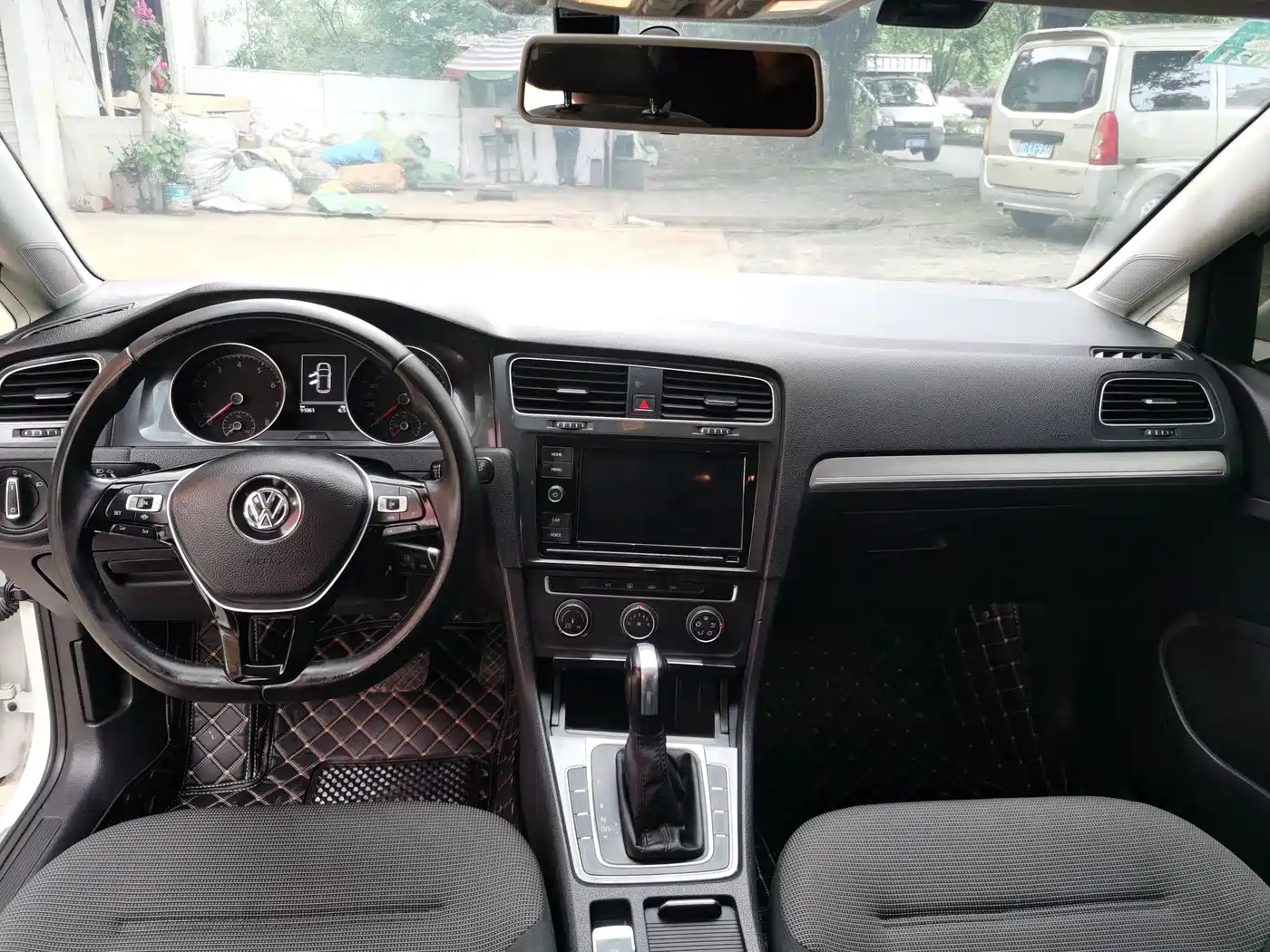 Volkswagen Golf 2019 1.6L Auto Comfort (China V) фото 9