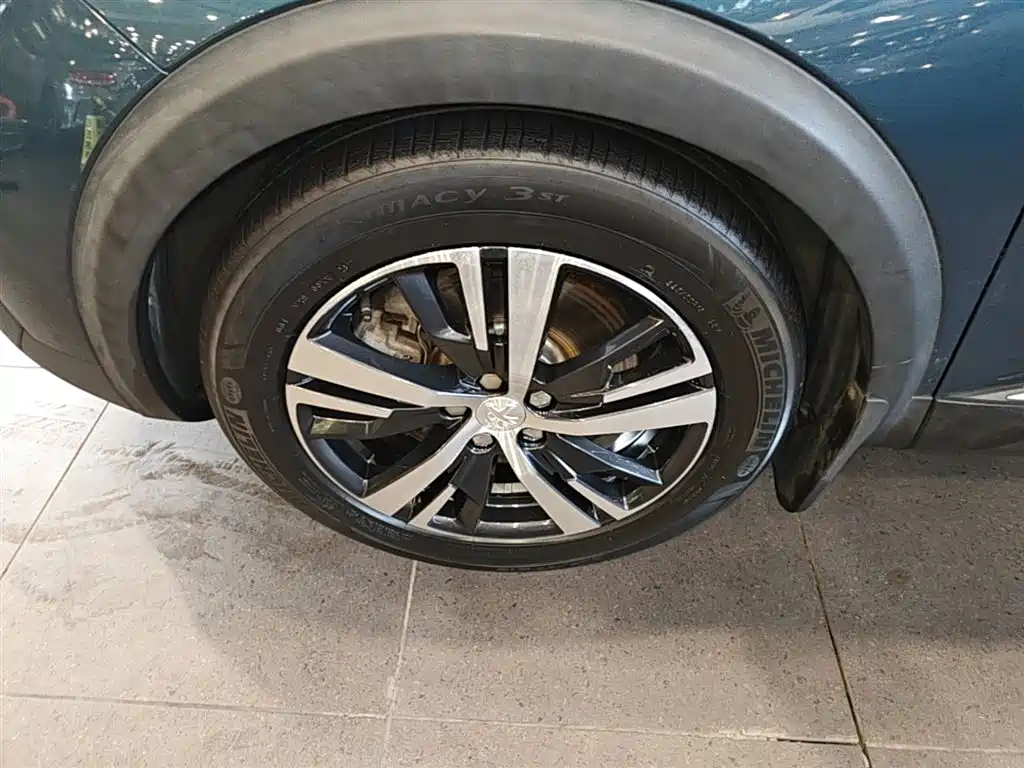 Peugeot 5008 2017 380THP 7-seat Elite Edition фото 23