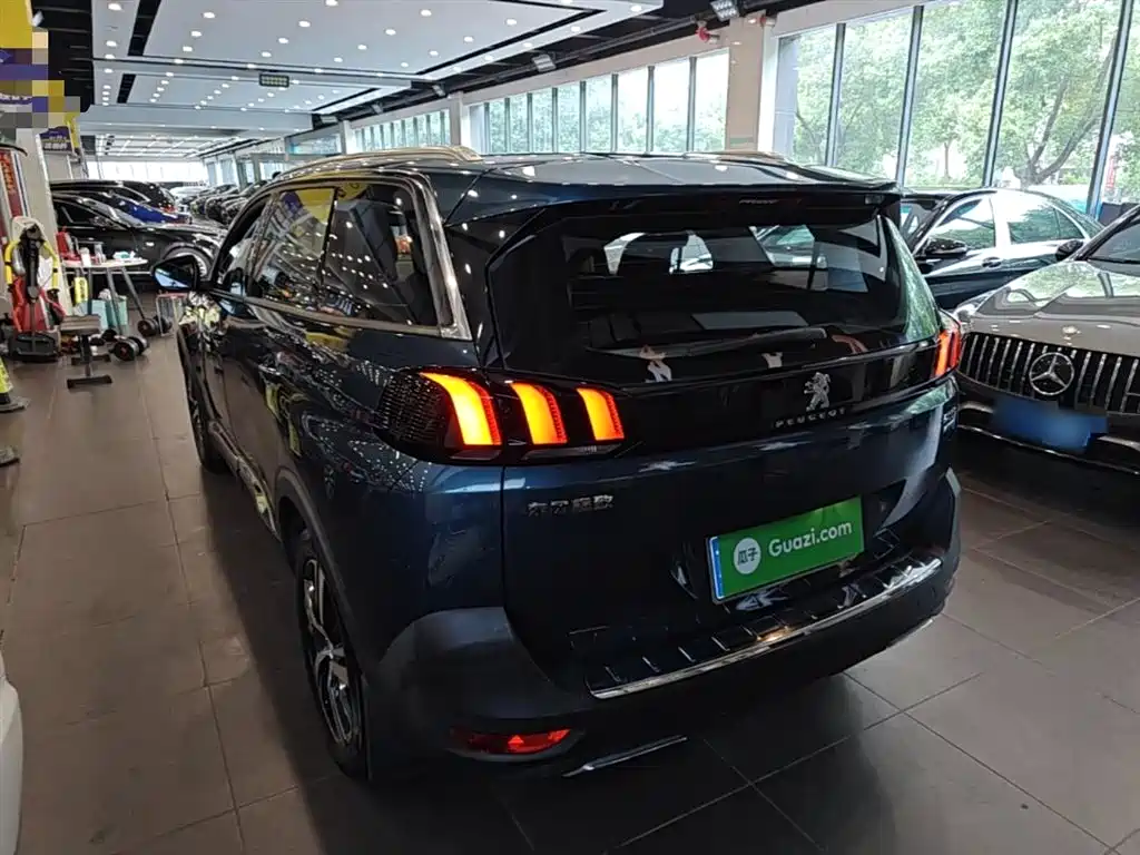 Peugeot 5008 2017 380THP 7-seat Elite Edition фото 5