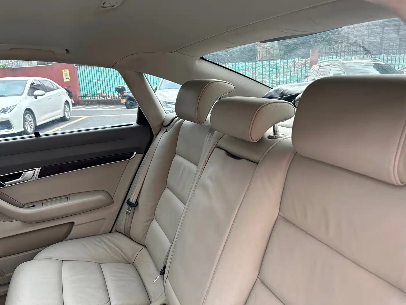 Audi A6L 2010 2.7 TDI фото 17